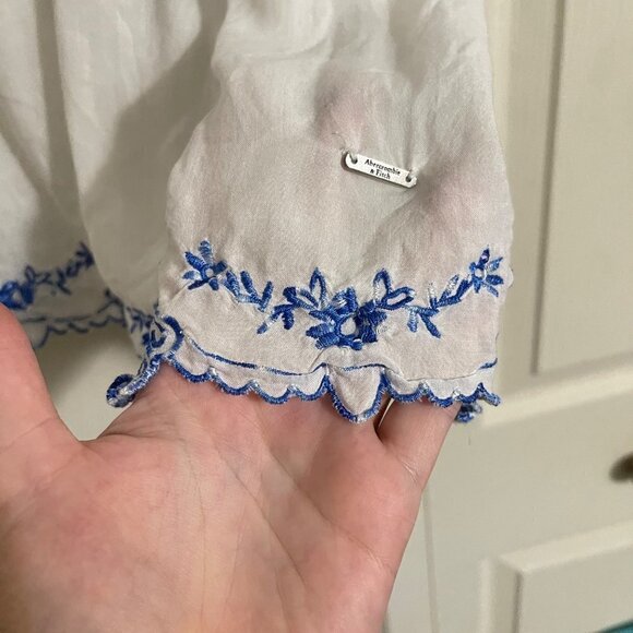 Abercrombie & Fitch Womens White Blue Tie Floral Embroider Bohemian Blouse Small - Picture 5 of 9